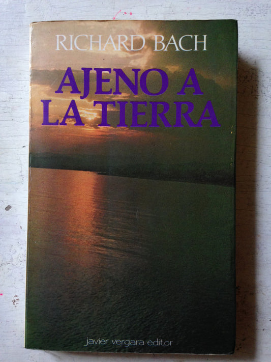 Ajeno a la tierra (Subrayado)
